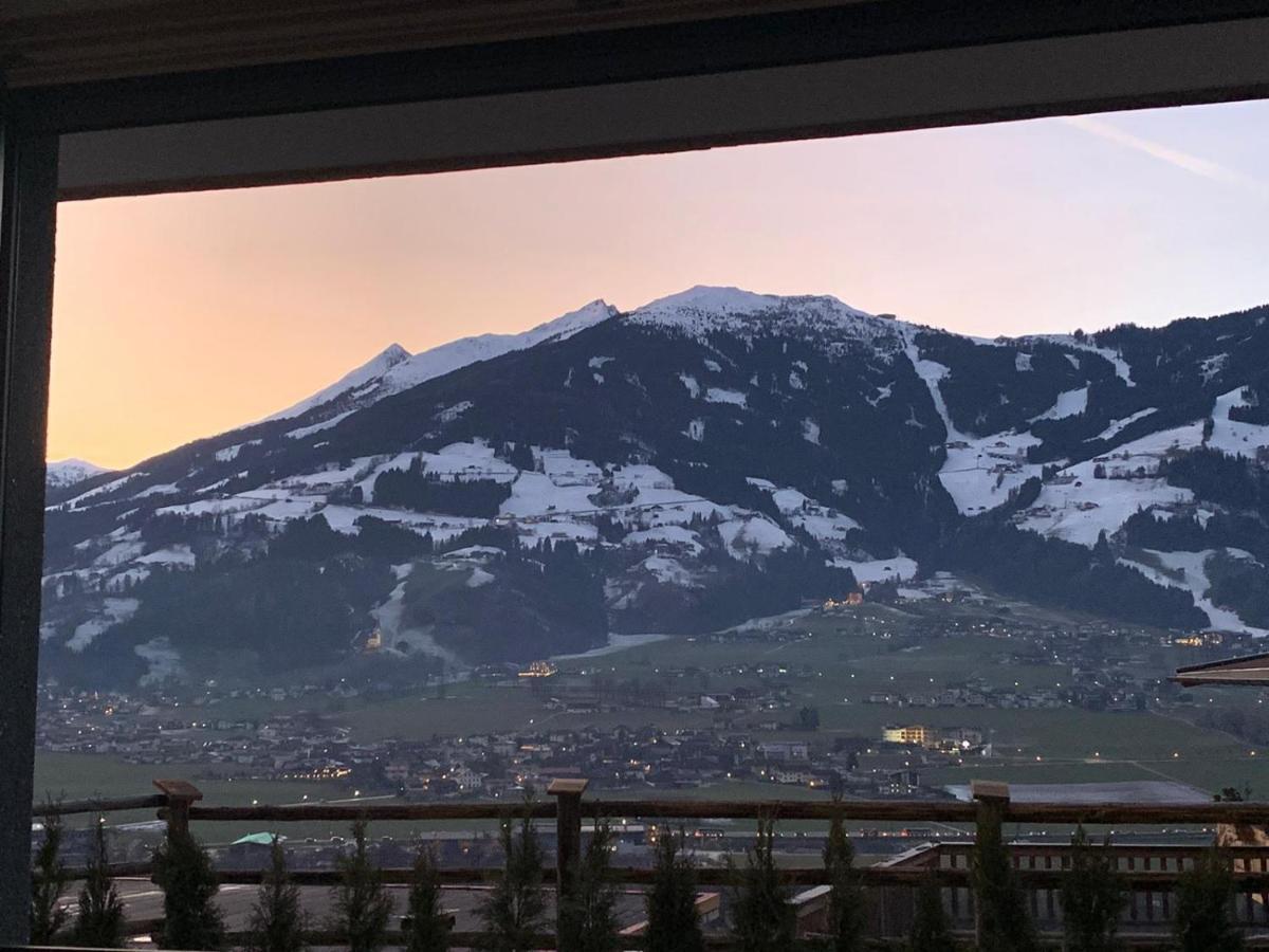 Apart Wexwood Hart im Zillertal Exterior photo