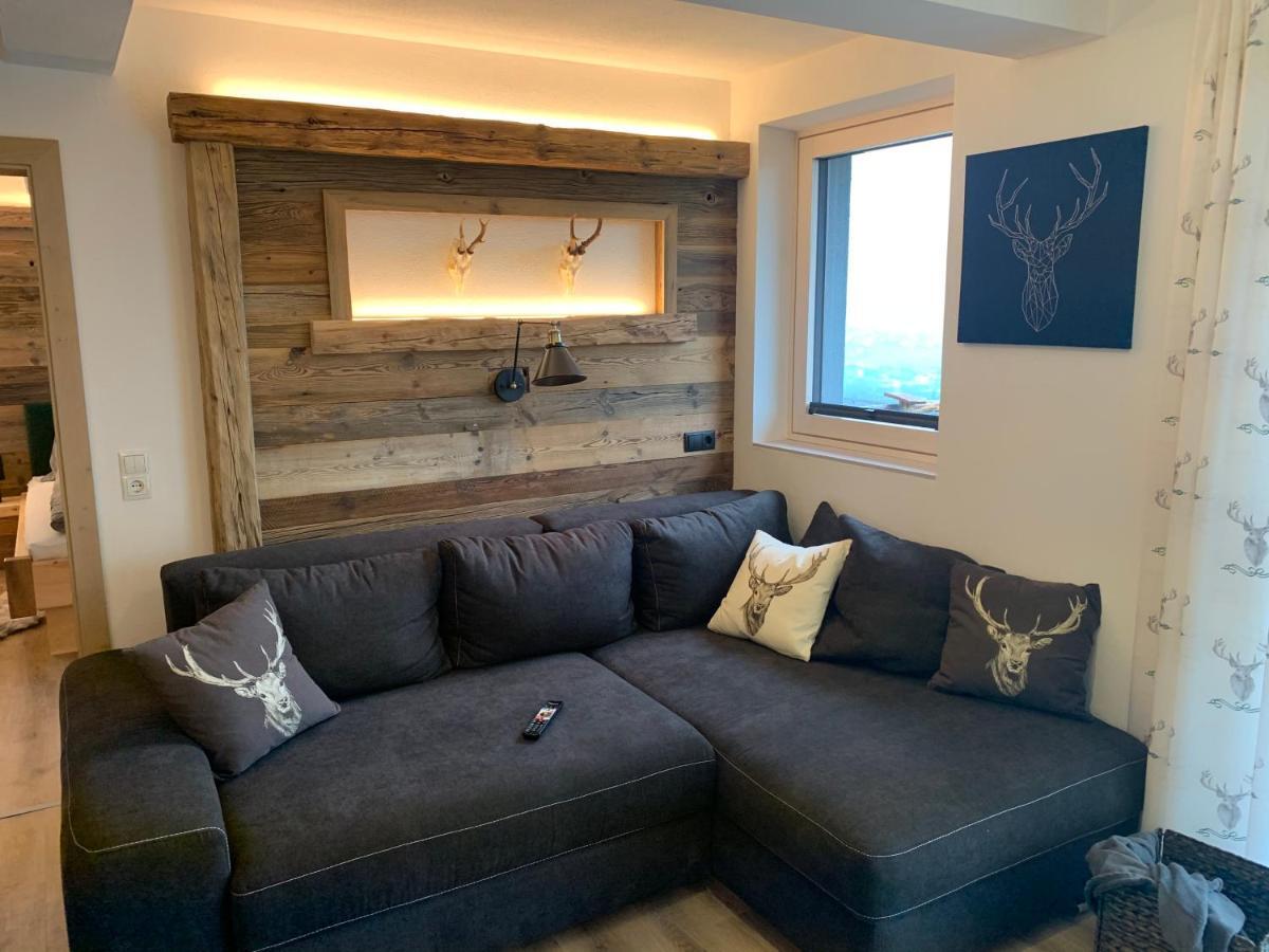 Apart Wexwood Hart im Zillertal Exterior photo